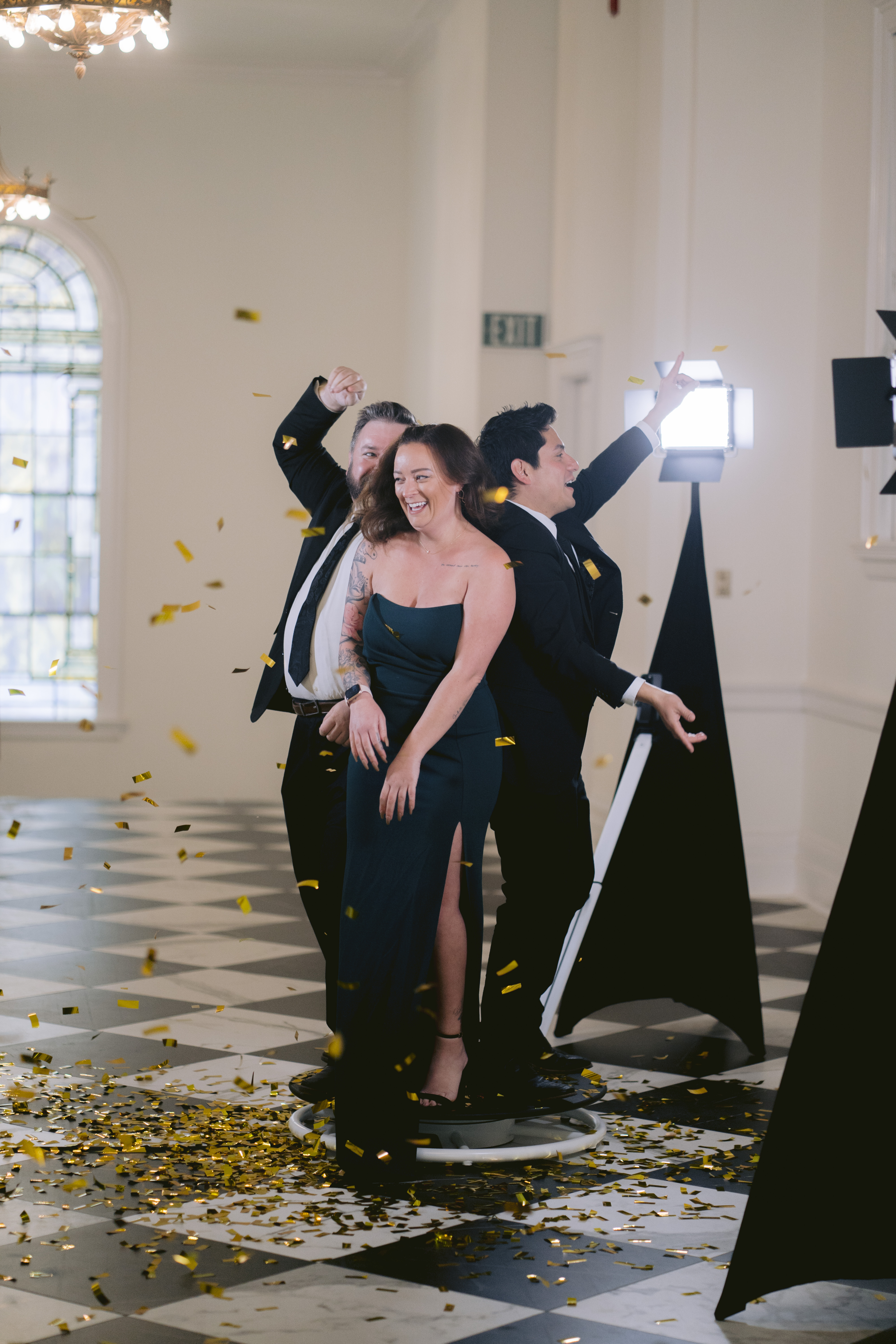 360 booth confetti celebration